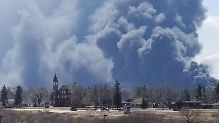 Workers' lawsuit over refinery explosion moves forward